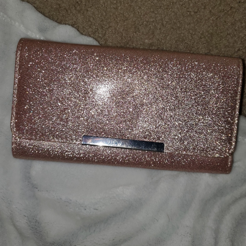 Bags - Picture 3 of 4
